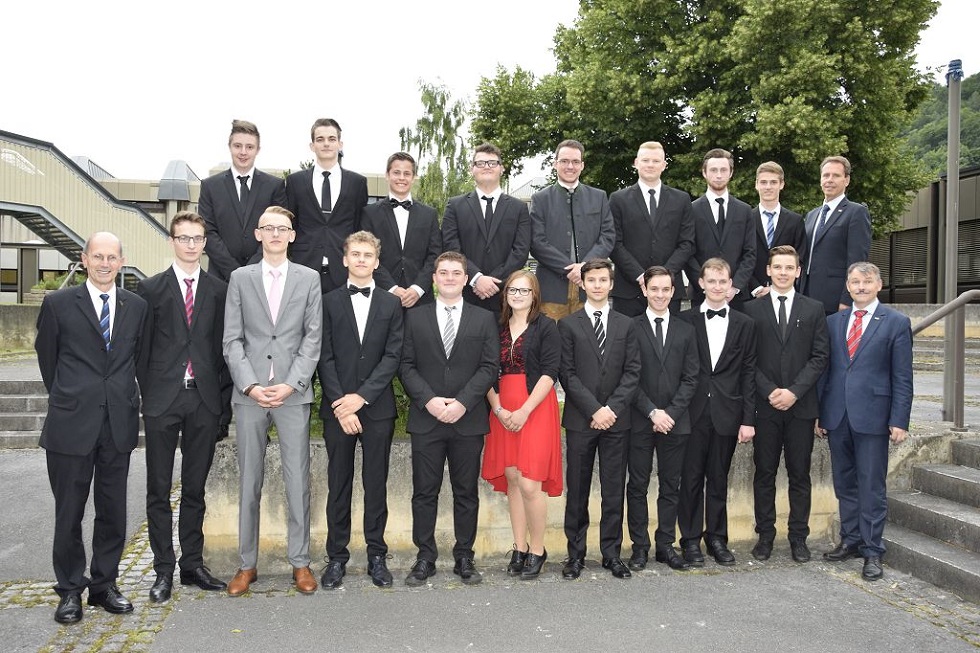 Absolventen Elektrotechnik AHET 2018