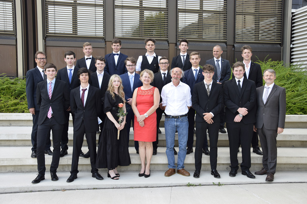 Absolventen Elektrotechnik BHET 2021